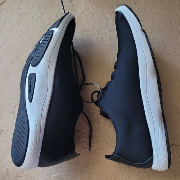 Peluva Strand Lightweight Men's Five Toe Shoes Size US 8.5 - Picture 2 of 9